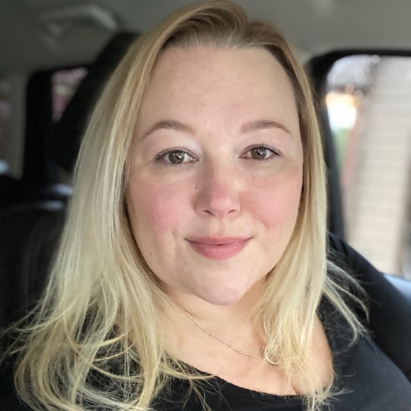  Meet your Poshers, Kelly & Tracey!  - Picture 14 of 15